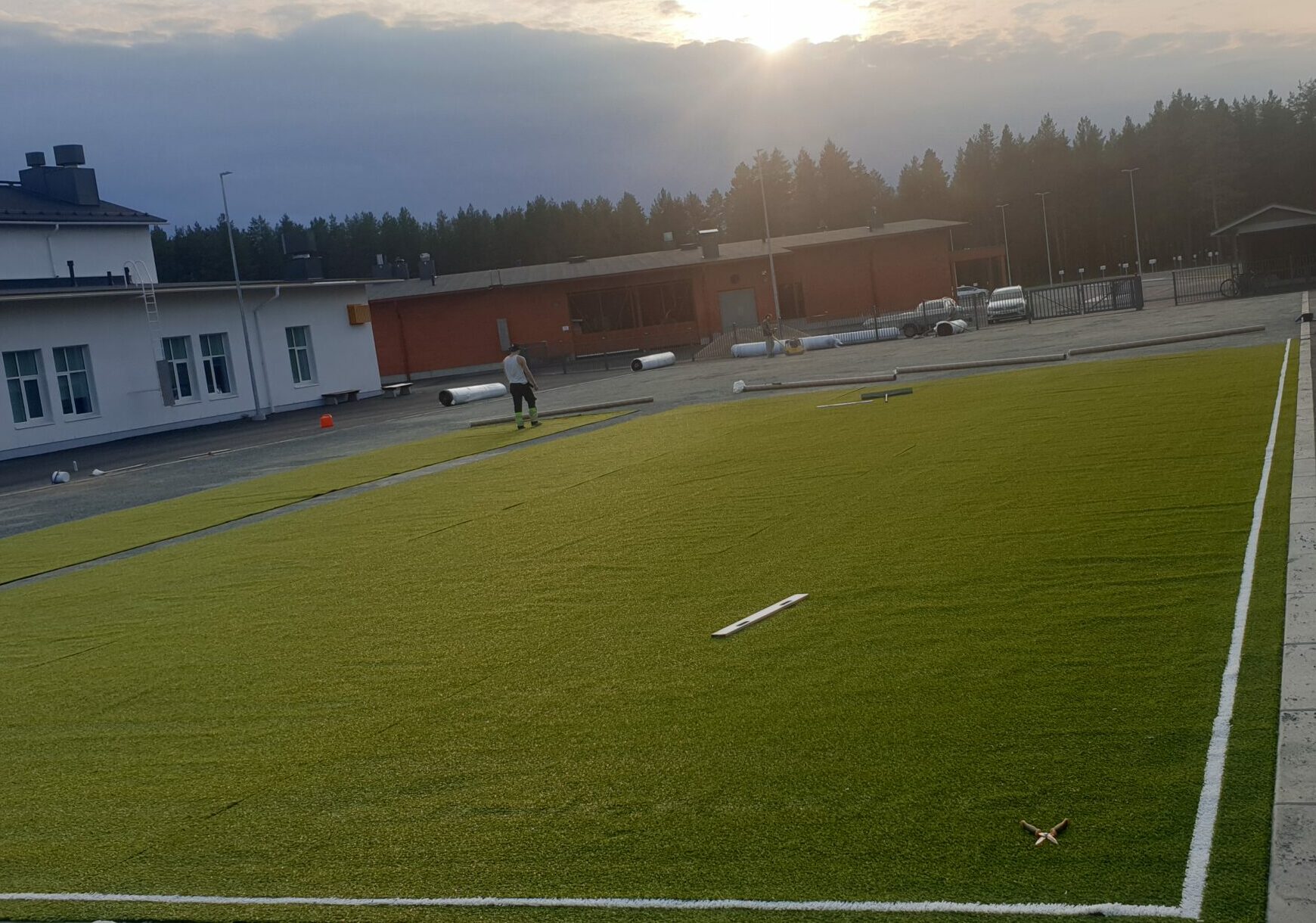 Koulun pelikenttä